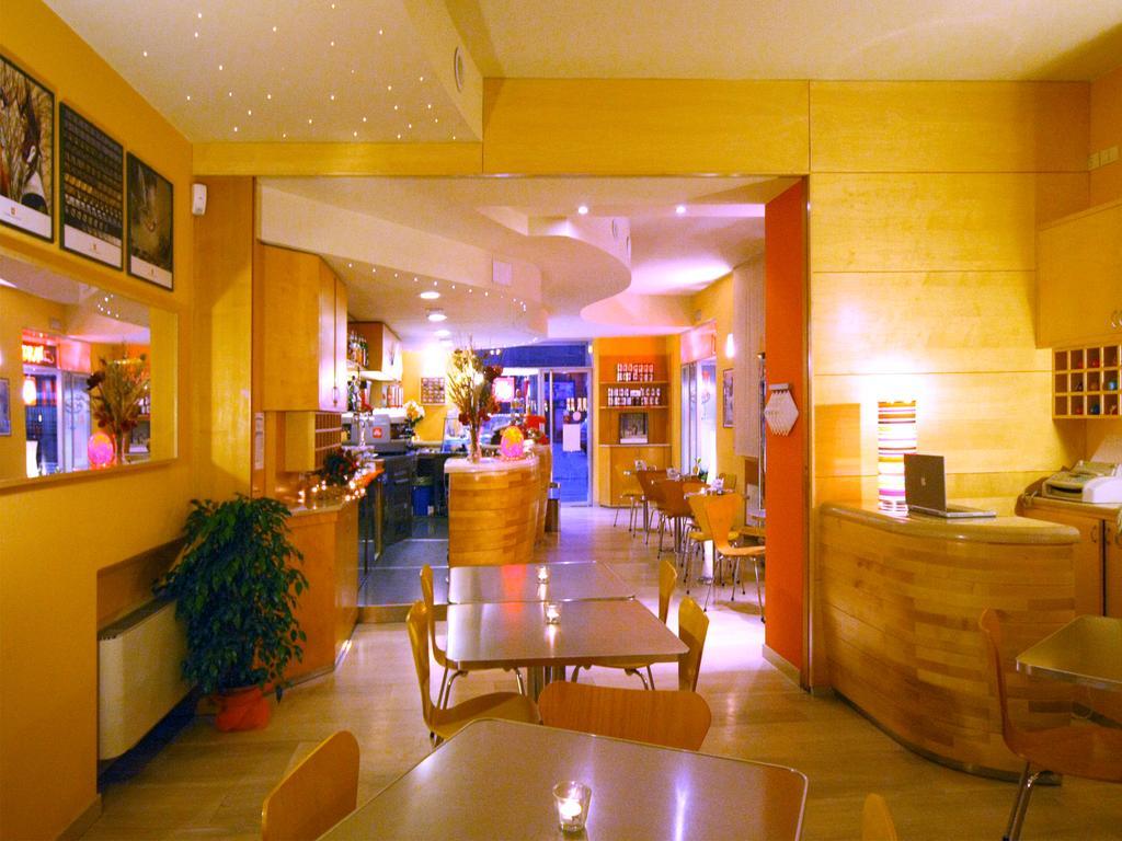 Albergo Ristorante Corsini Павуло нел Фриняно Екстериор снимка