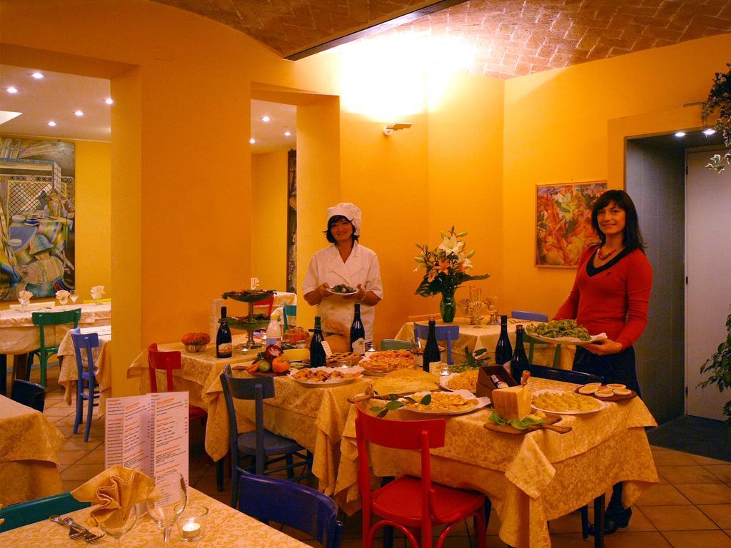 Albergo Ristorante Corsini Павуло нел Фриняно Екстериор снимка